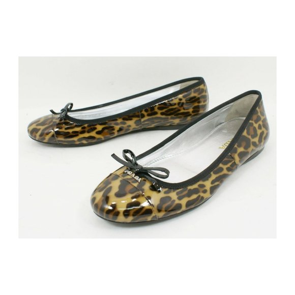 $650 PRADA LEOPARD LOGO Patent Cap-Toe Bow Ballerina Flat BALLET SHOES  36 (D20) - Picture 1 of 8